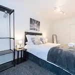 Flat In Greater Manchester