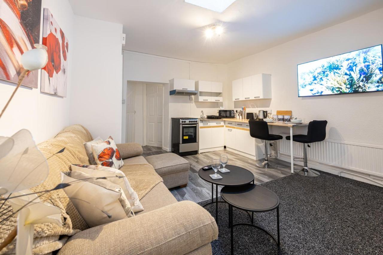 Apartment Flat In Greater